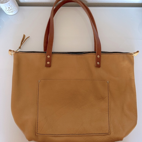 EUC 🍯 Portland Leather Large Zip Tote in Gorgeous Honeycomb Tandles Combo. - Picture 6 of 6